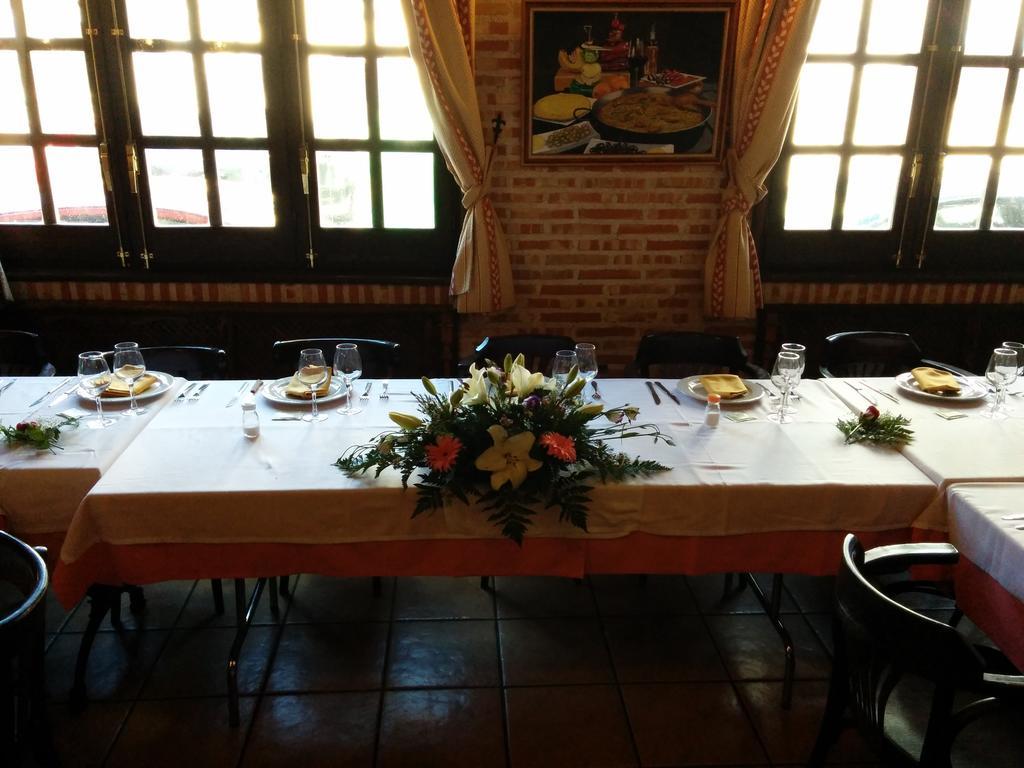 Hostal La Maya Cercedilla Exteriör bild
