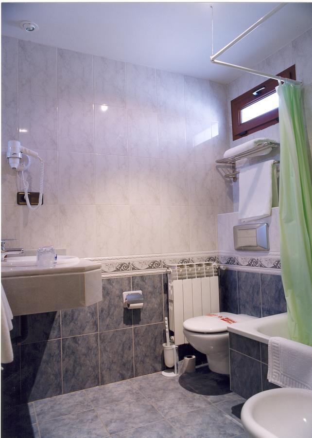 Hostal La Maya Cercedilla Exteriör bild